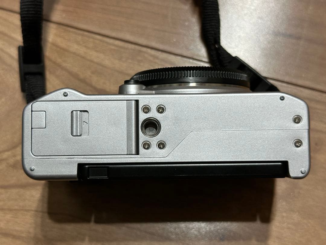 Fujifilm X-M5 シルバー　XC14-45レンズキット