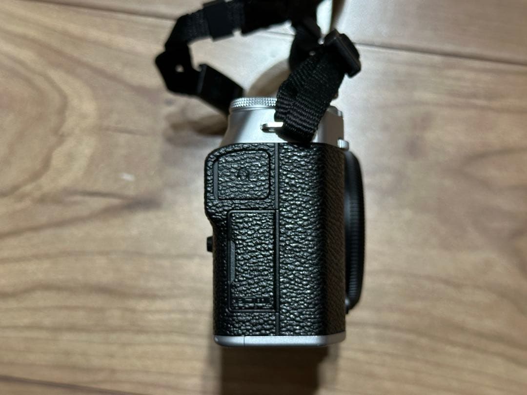 Fujifilm X-M5 シルバー　XC14-45レンズキット