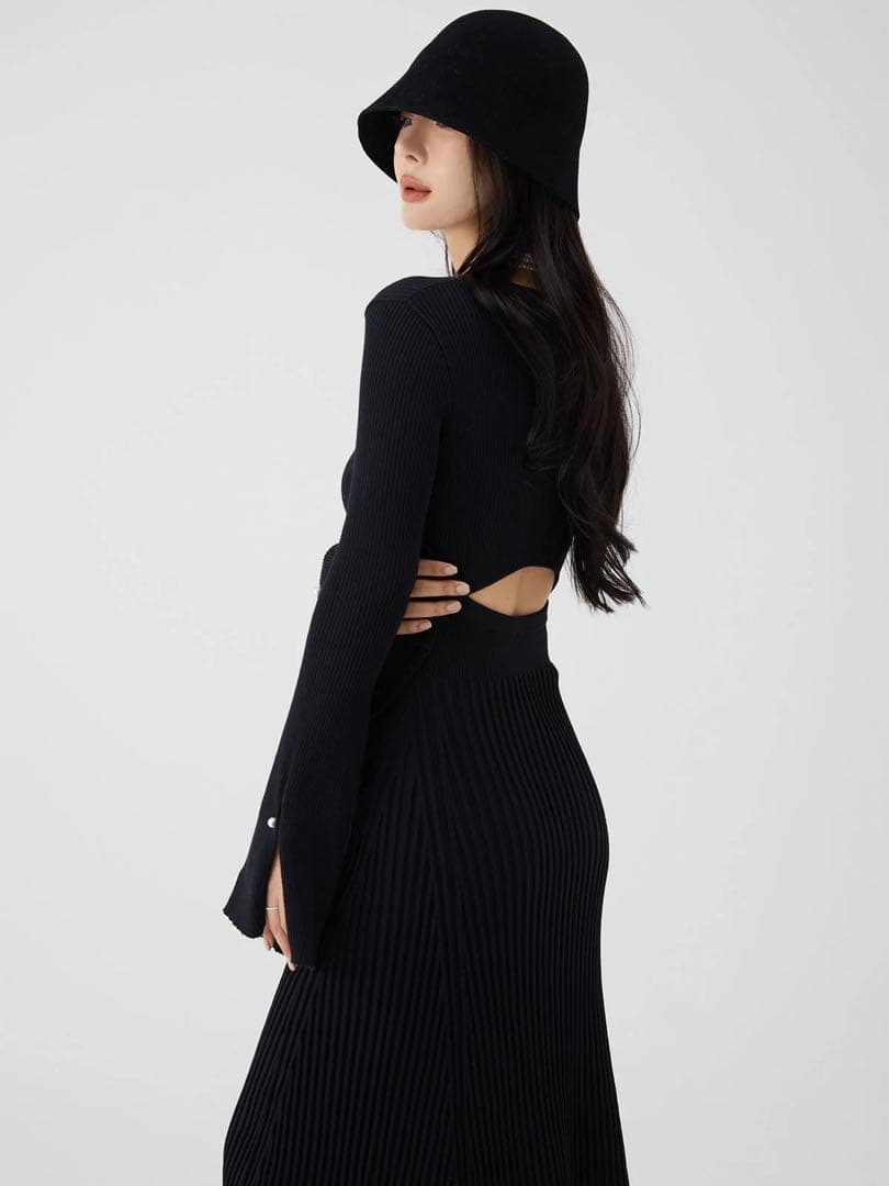 リブニットフレアワンピース