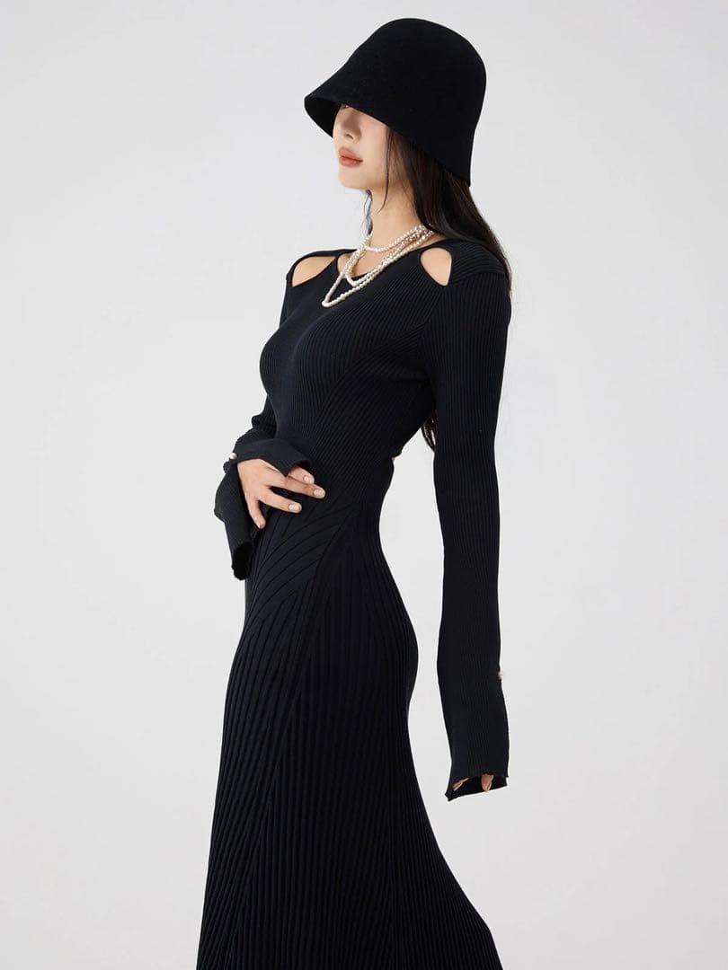 リブニットフレアワンピース