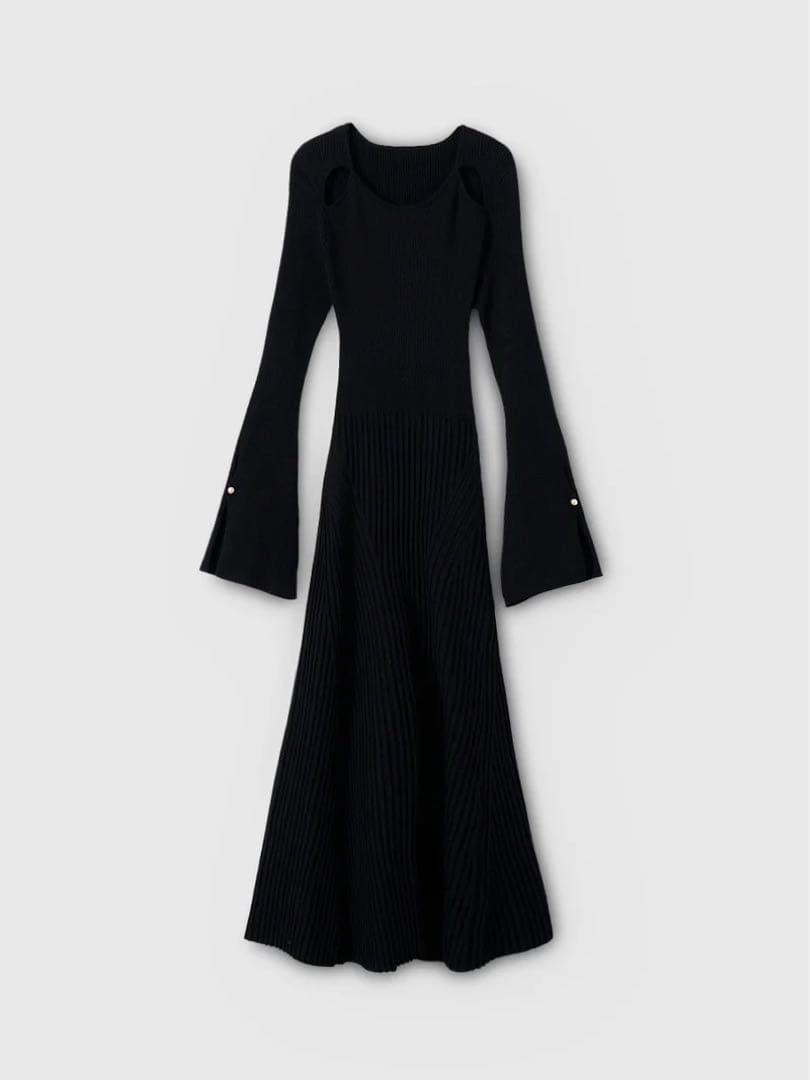 リブニットフレアワンピース