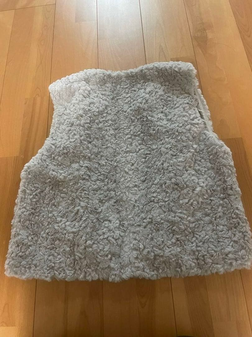 専用です！BEAUTY&YOUTH フェイクファー ベスト