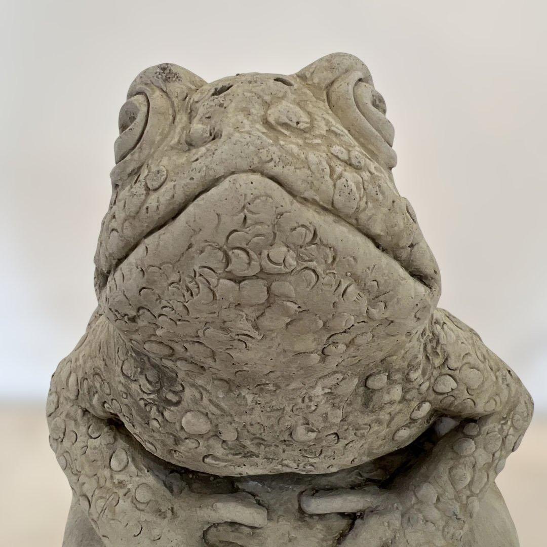 英国ガーデンオーナメントカエルのオーナメント 石膏製