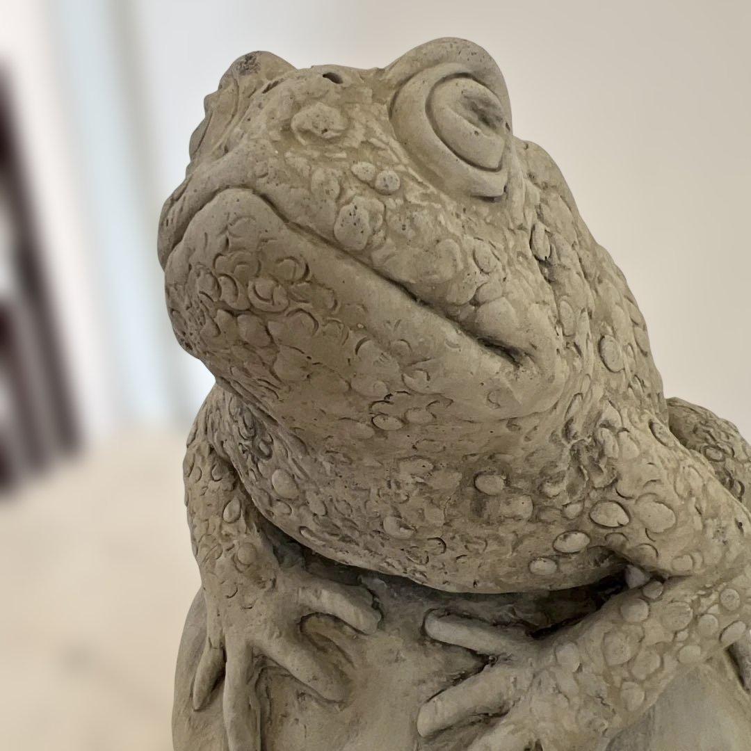 英国ガーデンオーナメントカエルのオーナメント 石膏製