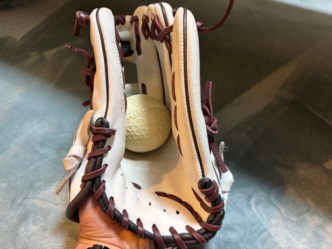 ZEET 軟式用グローブ