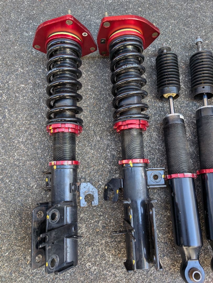 C25 C26 C27セレナ　全長式車高調　サスペンションキット 　BLITZ？