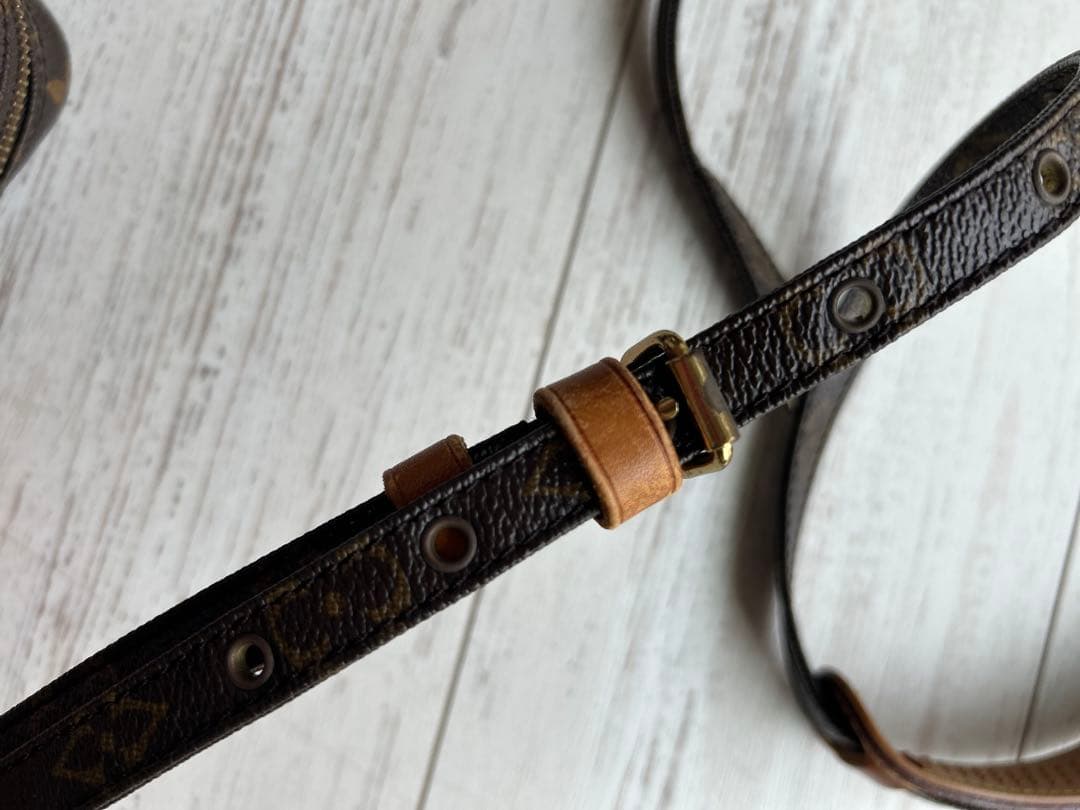 VUITTON ヴィトンショルダーバッグ