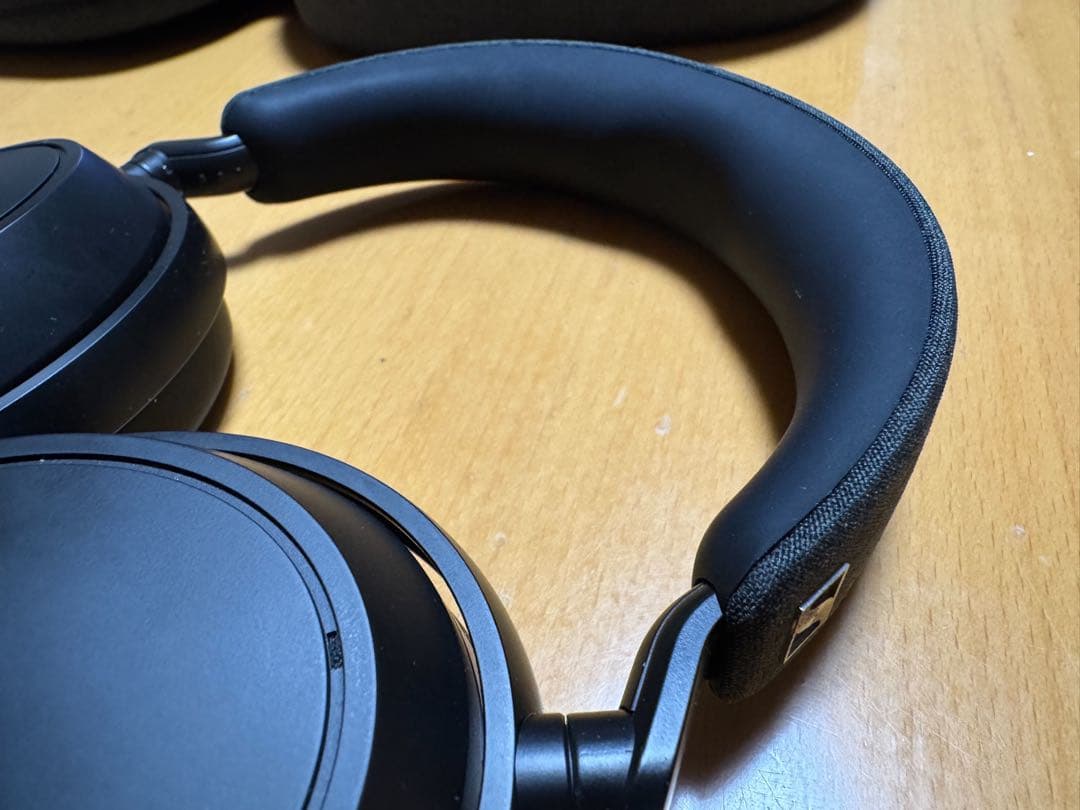 Sennheiser Momentum 4 ワイヤレスヘッドホン&BTD600