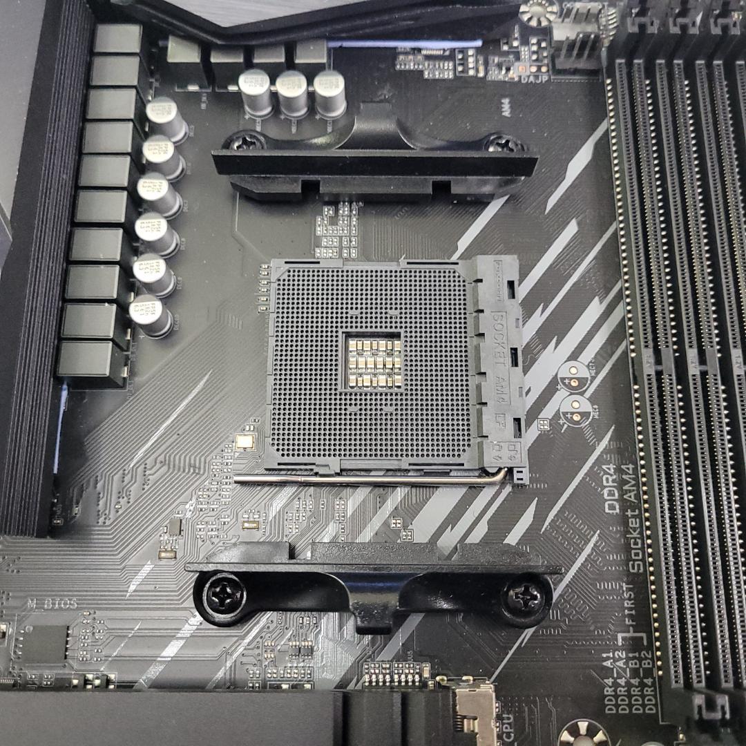 B550 AORUS ELITE V2 ATXマザーボード