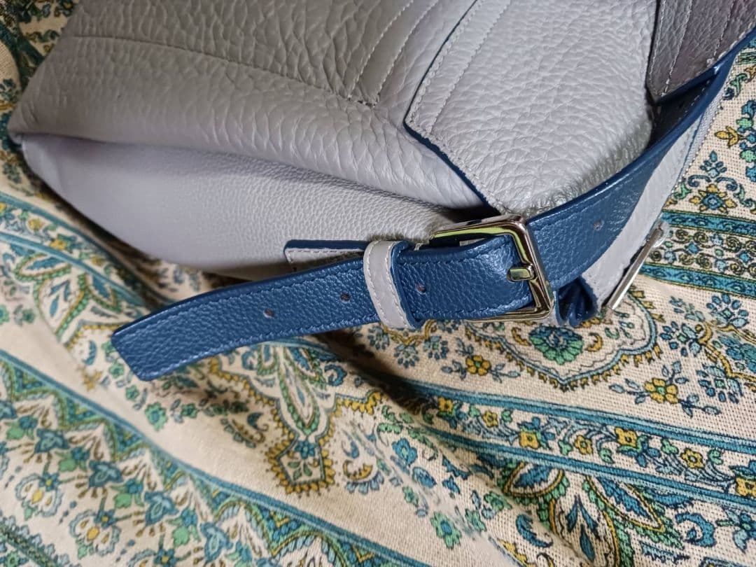 和ぴち　フルラ ジョーヴェ ショルダーバッグ 大容量