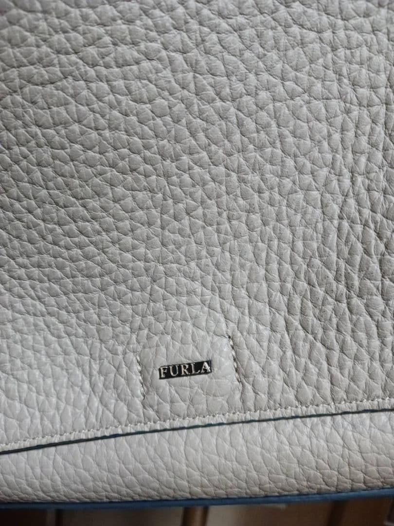 和ぴち　フルラ ジョーヴェ ショルダーバッグ 大容量