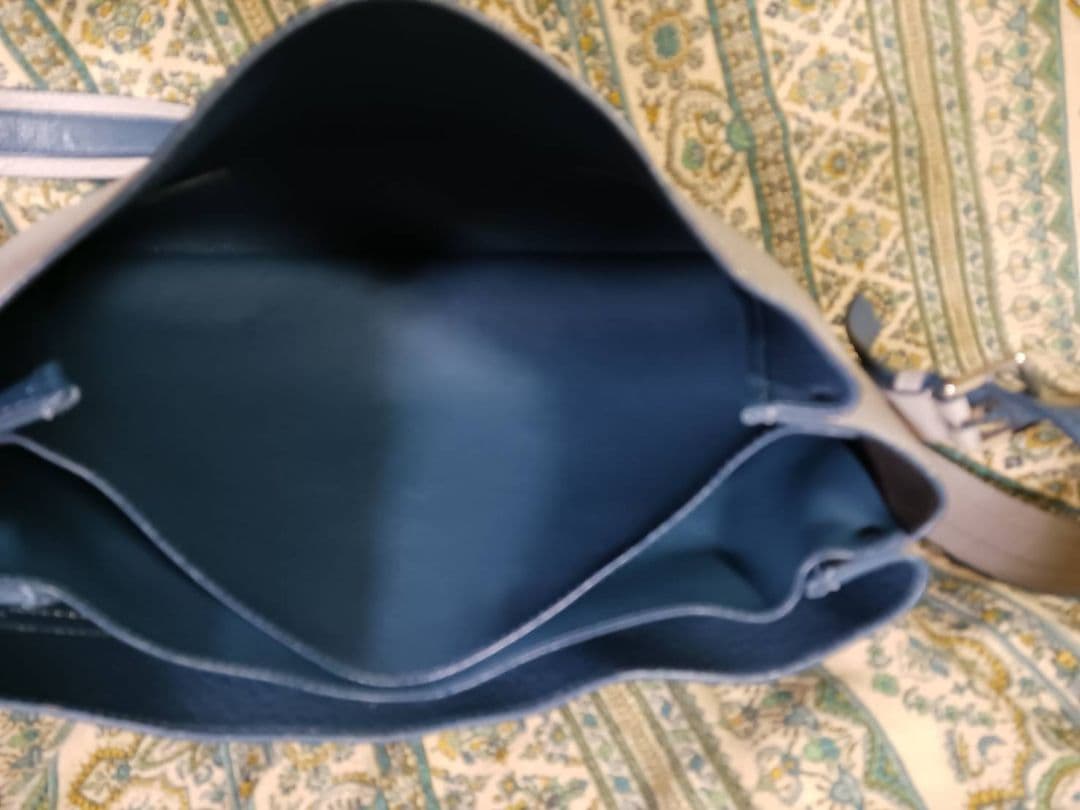 和ぴち　フルラ ジョーヴェ ショルダーバッグ 大容量