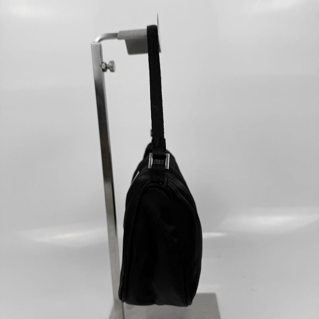 【美品】PRADA プラダ アクセサリーポーチ ハンドバッグ 肩掛け 黒 白タグ