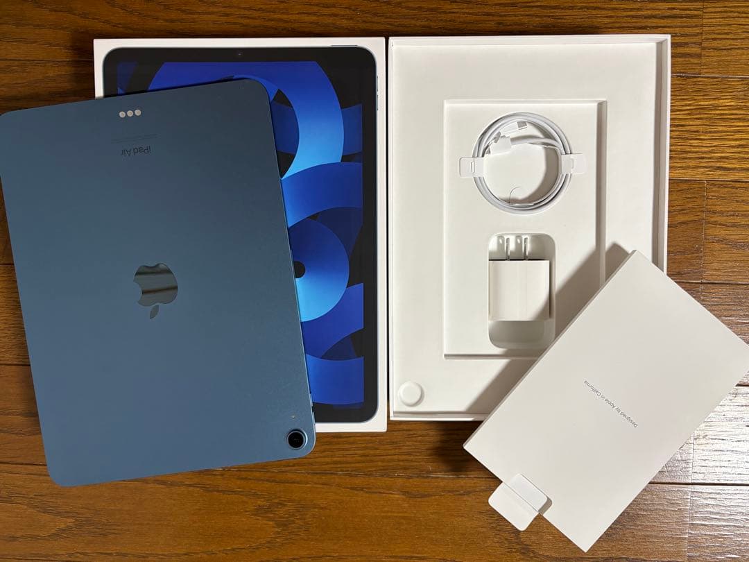 ⭐️値下げ　Apple iPad Air (第5世代) ＋キーボードとペン（純正）