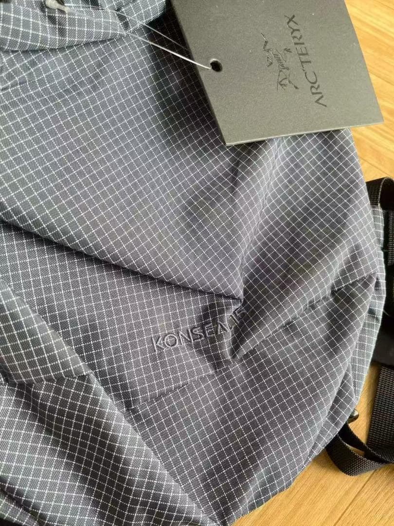 新品ARC'TERYX Konseal 15 海王星の灰