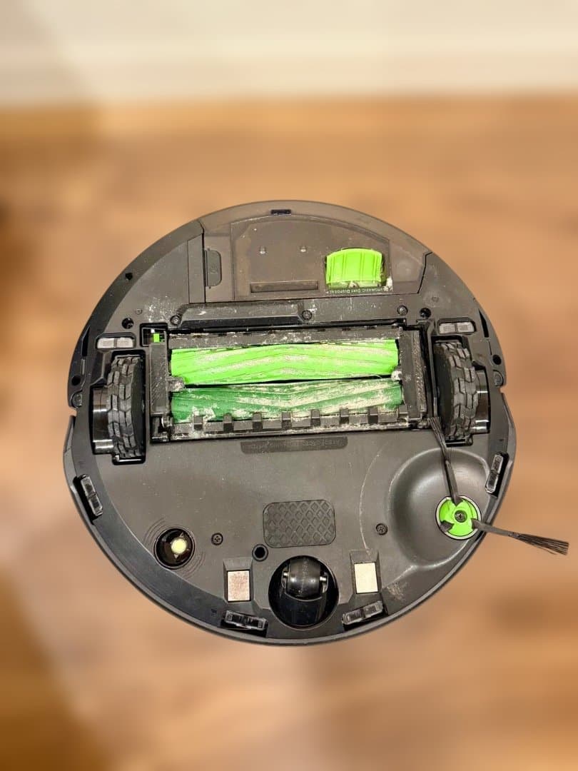 iRobot ルンバ j7+ ブラック 自動ゴミ収集 クリーンベース付