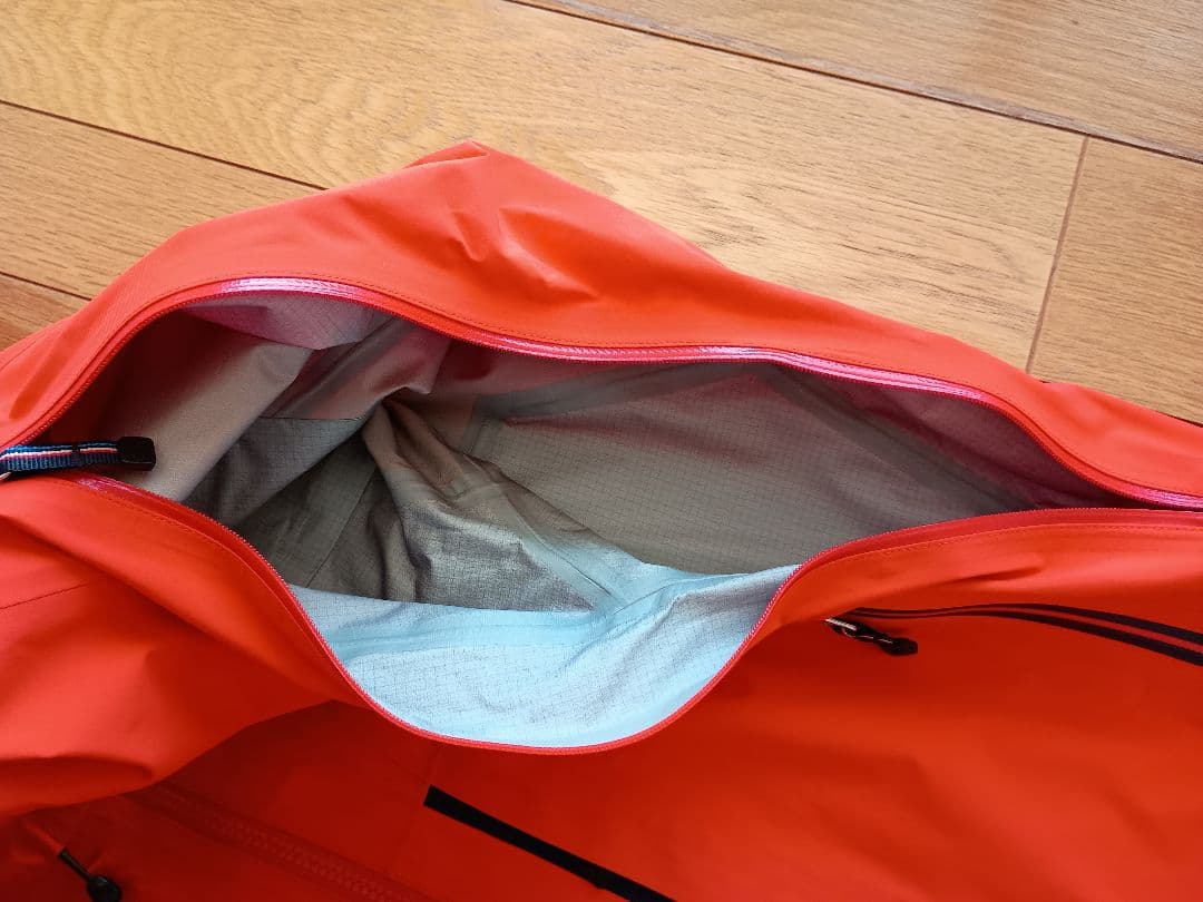 ステート オブ エレベネート M Bec de Rosses Jacket