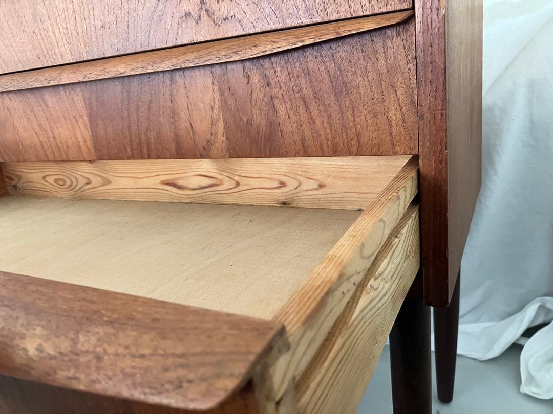 北欧ヴィンテージ サイドボード チーク材 北欧家具 デンマーク 3段チェスト