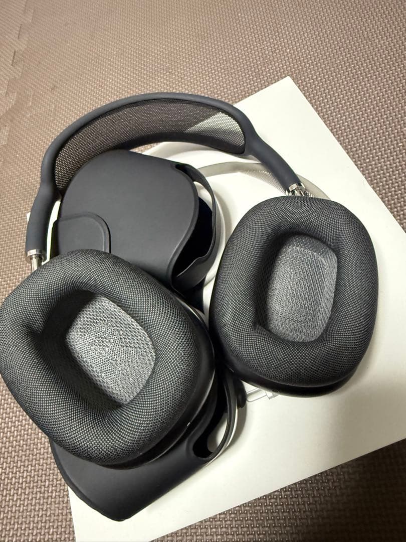 AirPods MAX スペースグレイ　一回の使用のみ