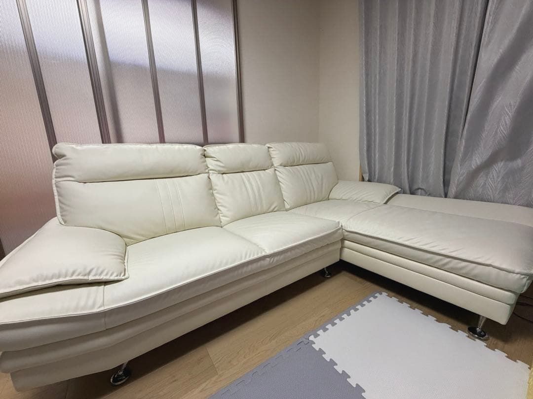 直樹！値引き◎【配送法相談可】東京インテリアカウチソファー