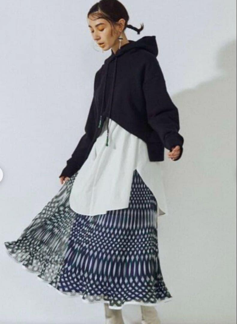 アンスリード UN3D ヘムカットショートフーディー アシメ パーカー 黒