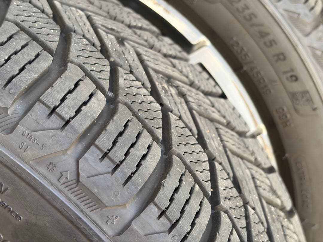 メルセデスベンツGLA45AMG純正19インチスタッドレスセット