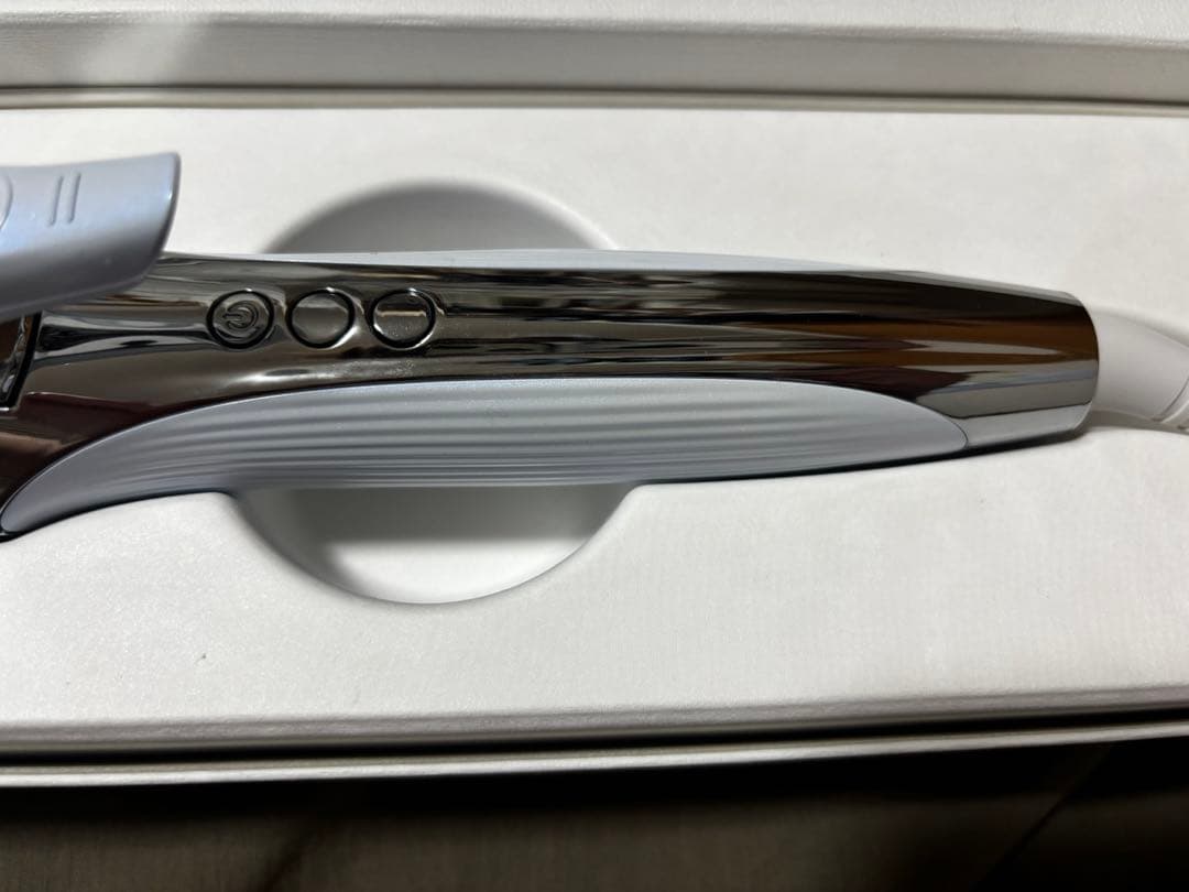 美品 リファ カールアイロン プロ 38㎜ ホワイト