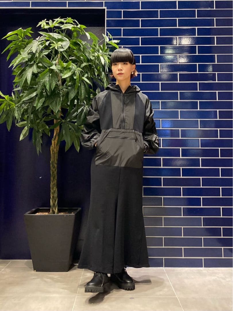 LASUD 異素材ギャザースリーブマーメイドワンピース　フード付き