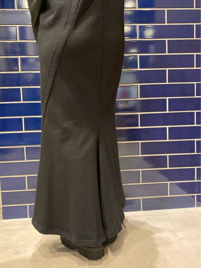 LASUD 異素材ギャザースリーブマーメイドワンピース　フード付き