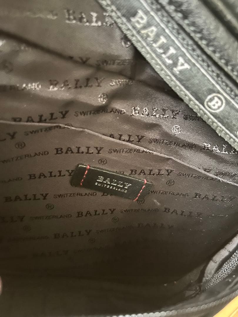 BALLY レザーショルダーバッグ