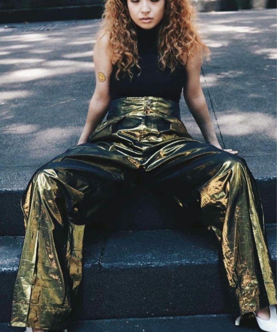 fumika uchida パンツ