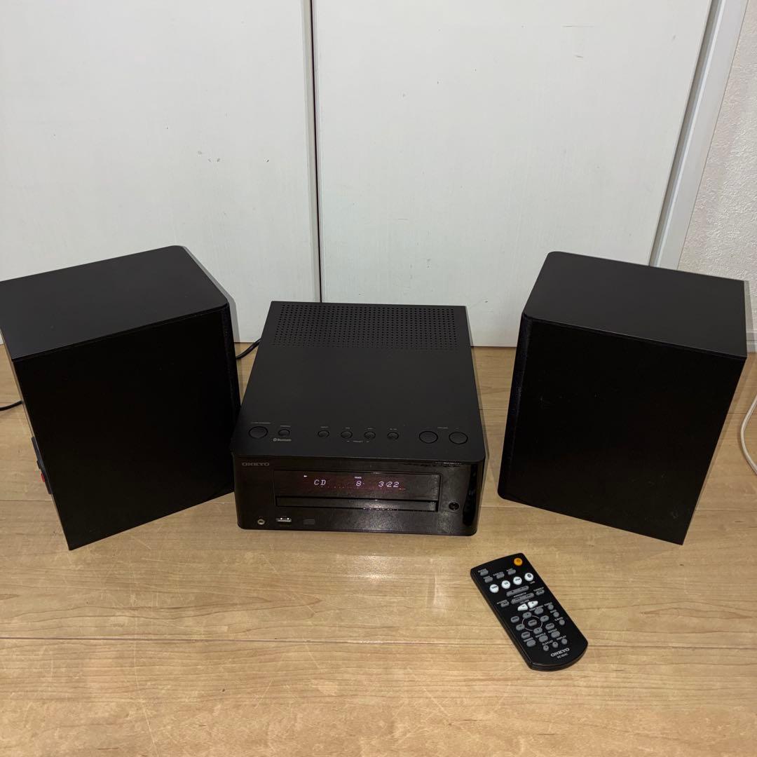 ONKYO CR-U1X CDミニコンポ　コンポ　スピーカー　オンキョー