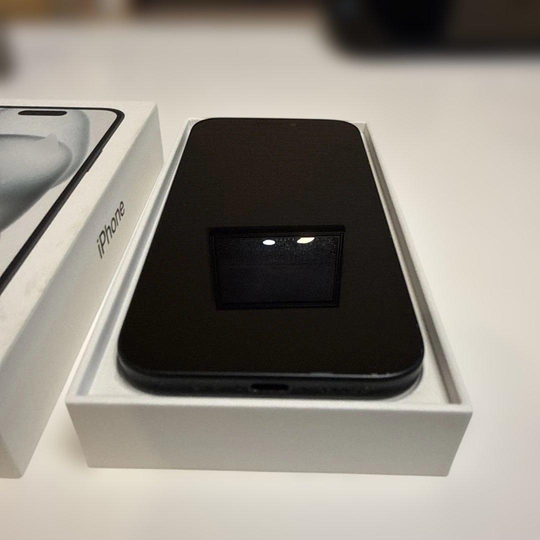 Apple iPhone 15 256GB simフリー