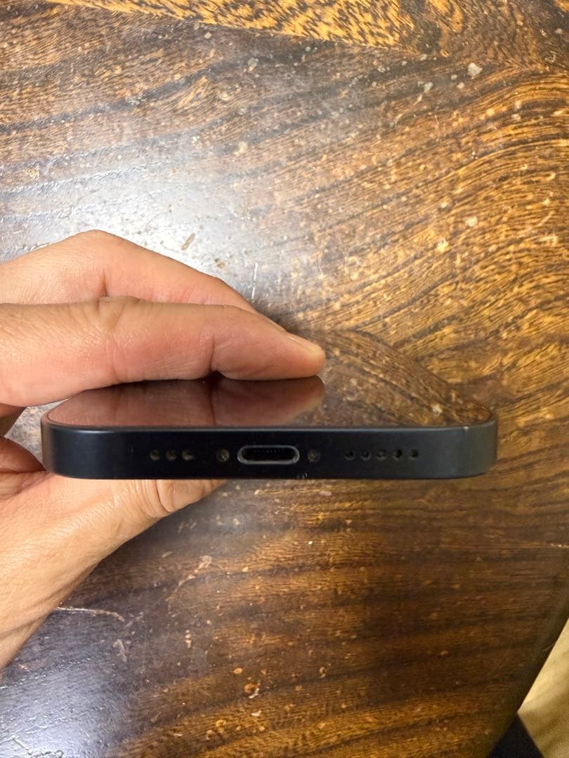 iPhone14 256GBバッテリー最大容量82％SIMフリー