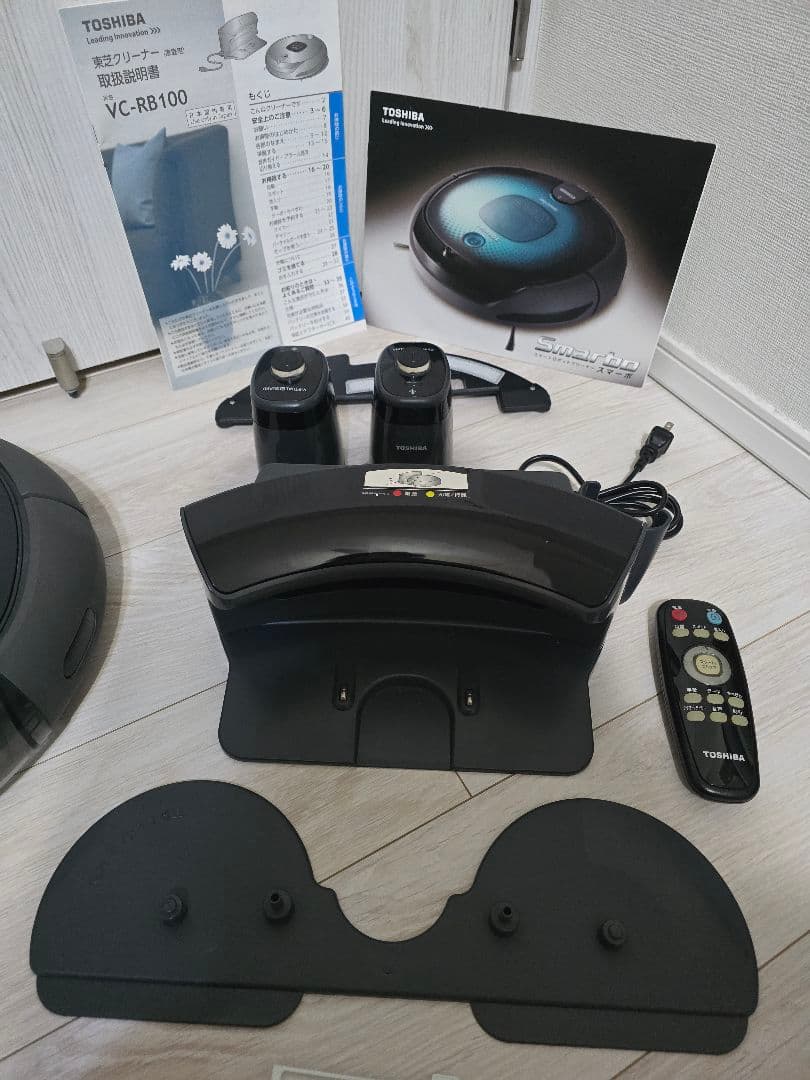 【美品】TOSHIBA Smarbo(スマーボ) スマートロボットクリーナー