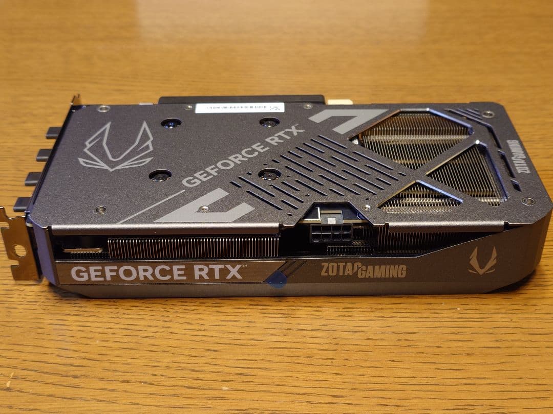 ZOTAC GEFORCE RTX 5060 Ti 8GB ほぼ新品