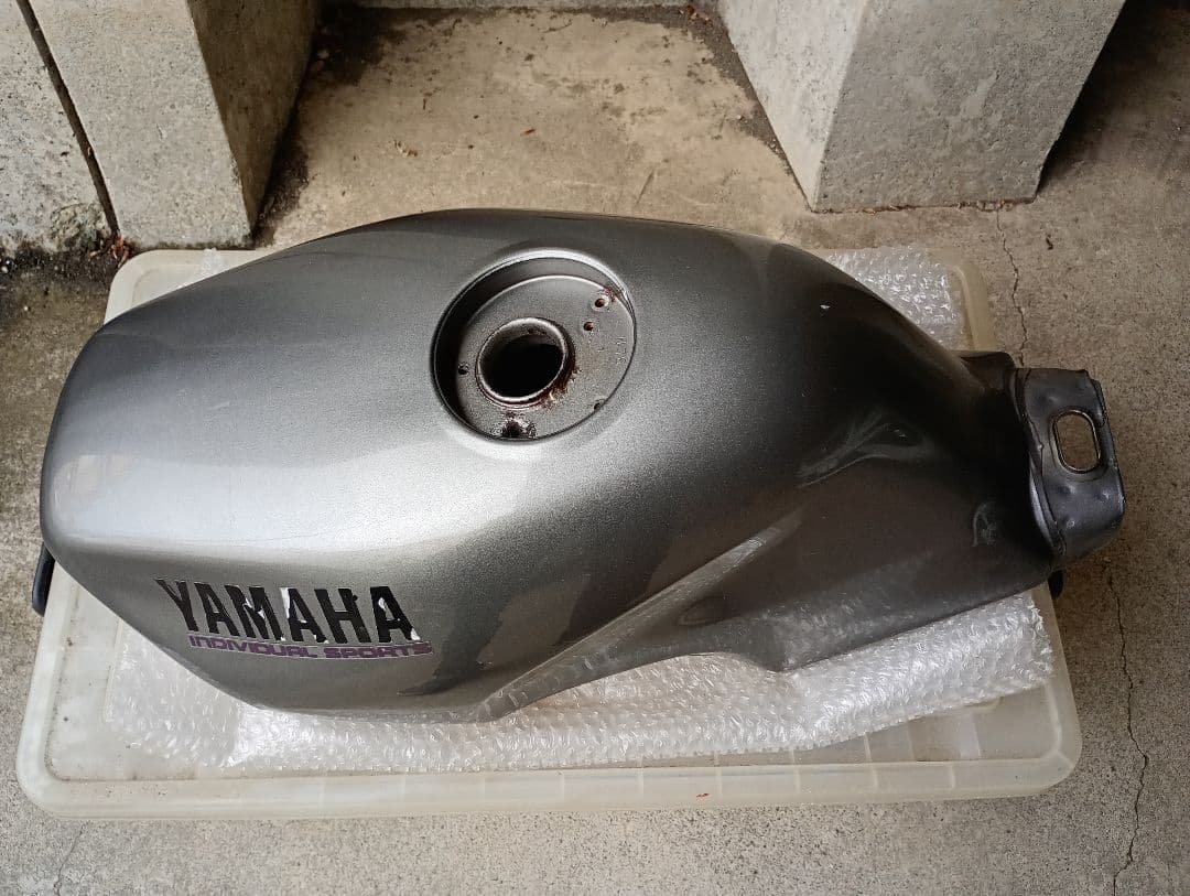 ヤマハ R1-Z 3XC ガソリンタンク フロストシルバー 3型 最終値下