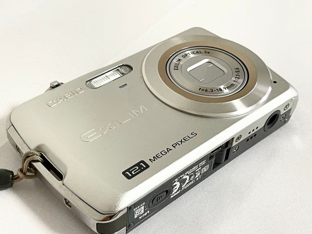【完動品】　CASIO EXILIM EX-Z35 動作確認済　専用ケース付