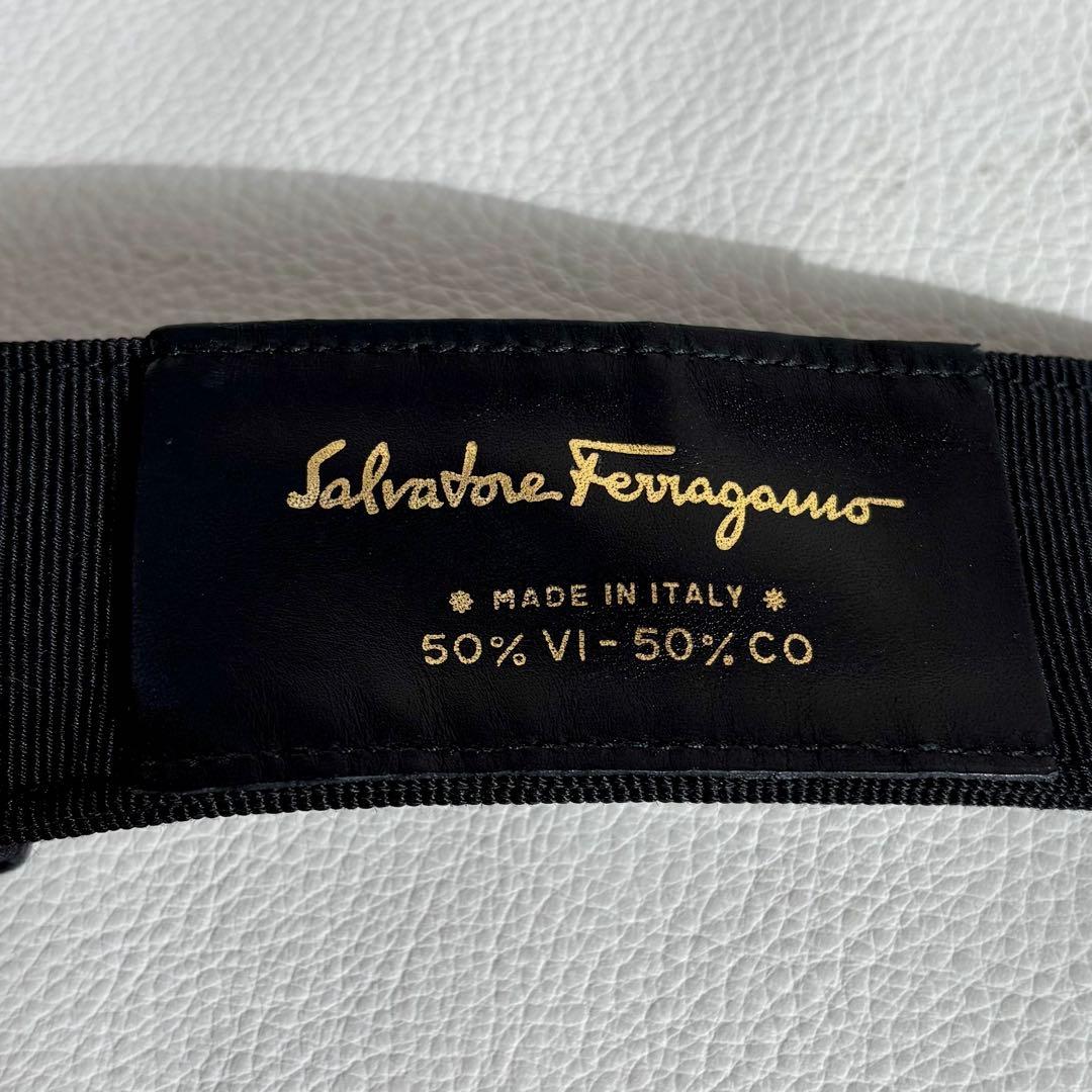 【美品】【フェラガモ】ヴァラ リボン ベルト ゴールド金具 黒 ブラック