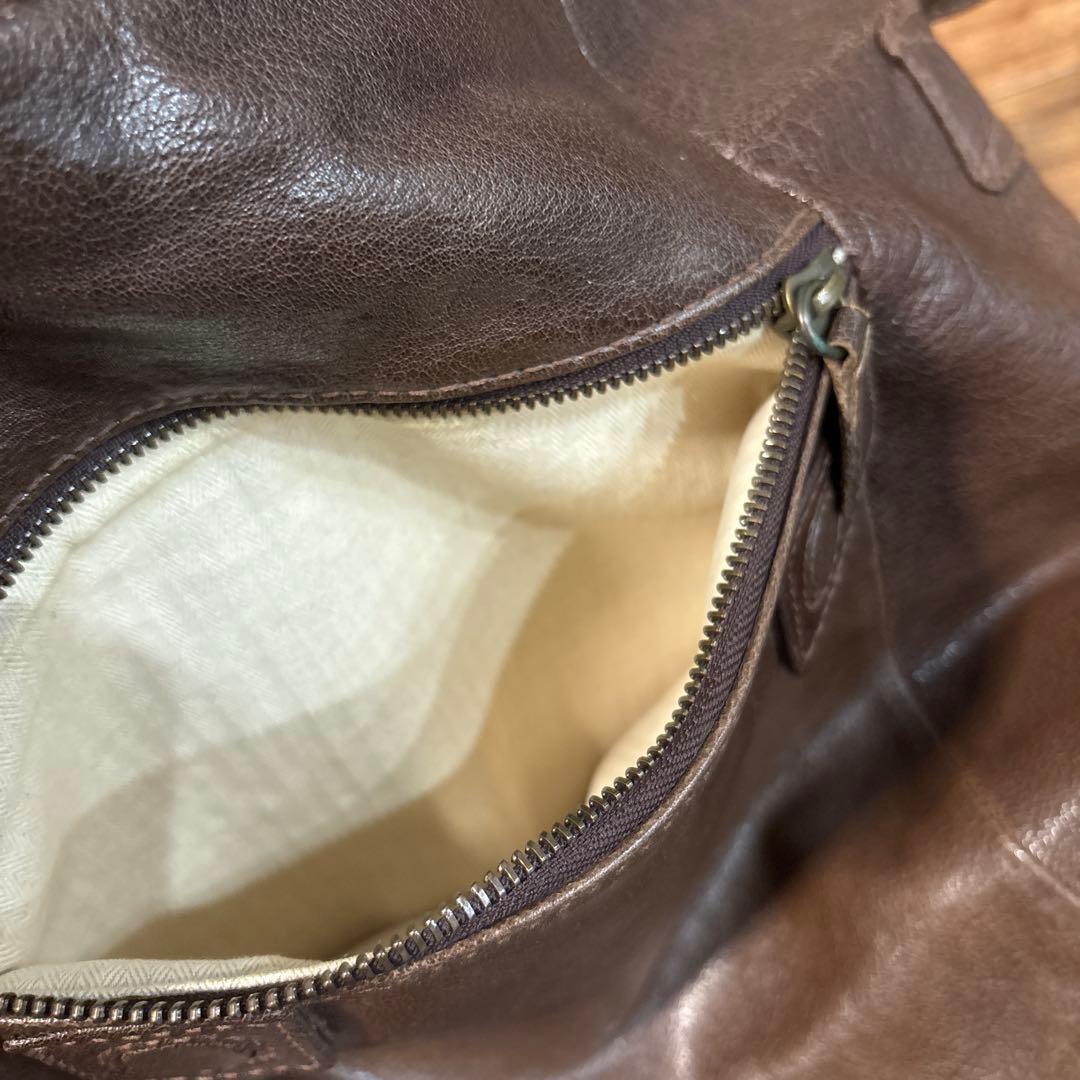 【美品】ゲンテン genten レザー 本革製 ショルダーバッグ メンズ 大容量