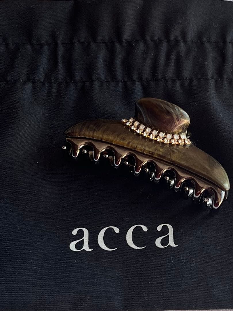 acca★ ヘアクリップ　ダブルコラーナ　M