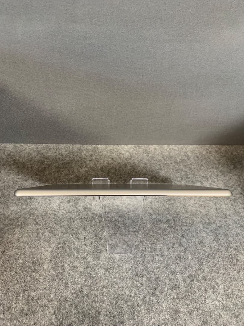 美品 国内版 iPad Air 9.7インチ 32GB Wi-Fi版 シルバー色