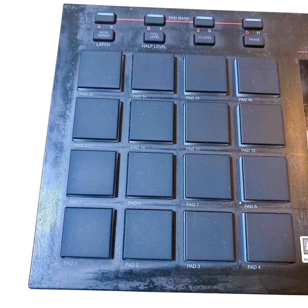 AKAI MPC Live サンプラー