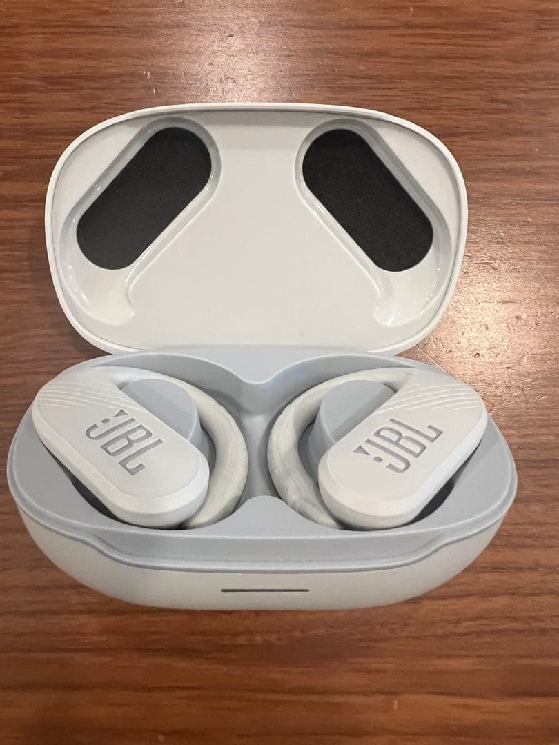 【美品】JBL ENDURANCE PEAK3 ワイヤレスイヤホン　ホワイト