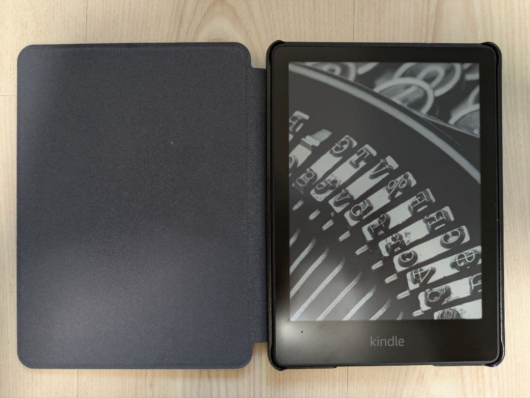 Kindle paperwhite 11世代　本体 専用カバー付き