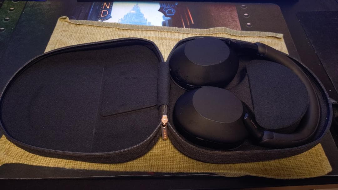 【SONY】ワイヤレスヘッドホン WH-1000XM5