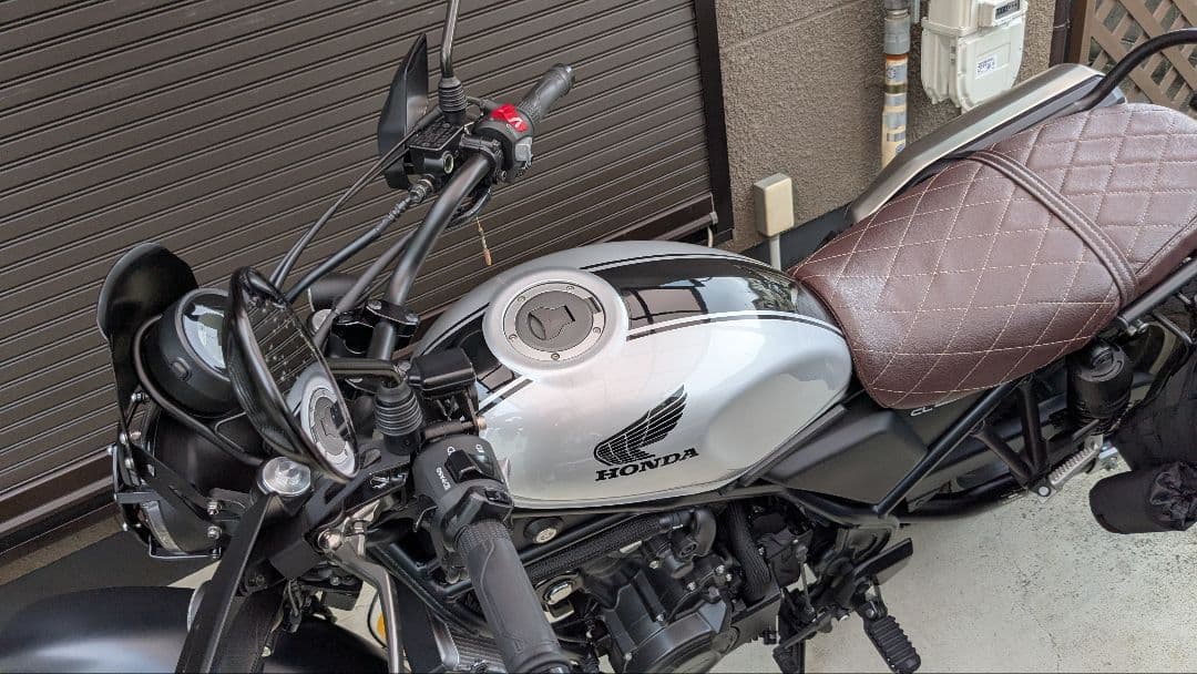 ホンダCL250/CL500用タンクカバー(シルバー＋黒ライン)