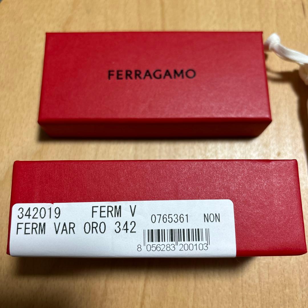 新品未使用　フェラガモ バレッタ　ブルー　FERRAGAMO