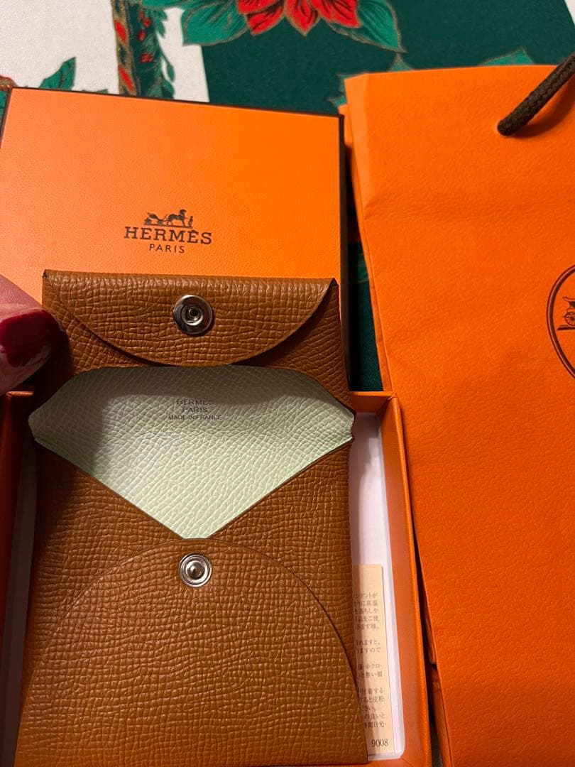 予約品☆ 新品未使用品⭐︎HERMES バスティア　ゴールド・ヴェールフィ