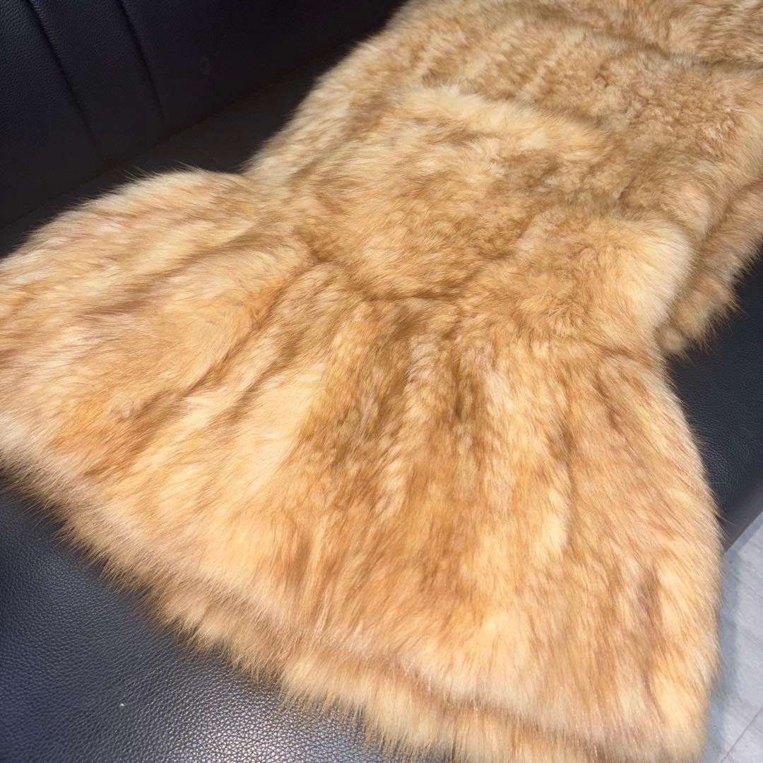 と*こ様 新品❣️ゴールド　セーブル❣️ストール❣️編み込みニットポケット付き❣